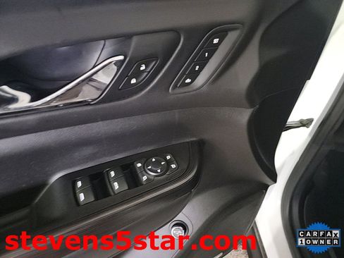 Used 2022 GMC Acadia SLT w/ Elevation Edition image 12