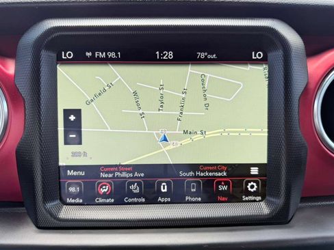 Used 2021 Jeep Wrangler Unlimited Rubicon AWD/4WD image 33