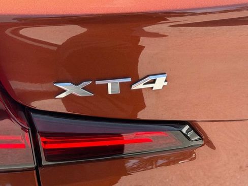 Used 2019 Cadillac XT4 Premium Luxury FWD image 16