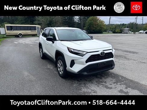 Used 2023 Toyota RAV4 LE AWD/4WD image 1