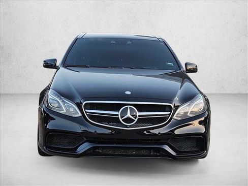 Used 2014 Mercedes-Benz E 63 AMG S-Model image 2