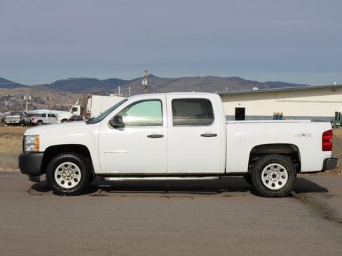 Used 2013 Chevrolet Silverado 1500 W/T w/ Skid Plate Package image 2