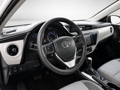 Used 2017 Toyota Corolla LE w/ LE Eco Premium Package FWD image 25