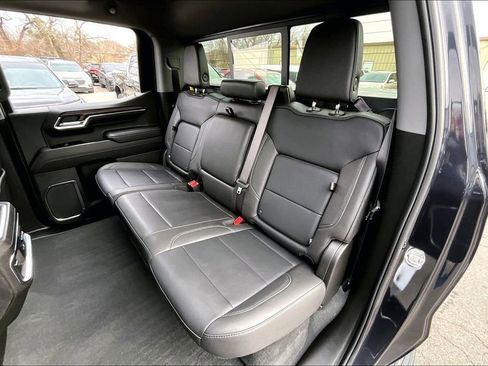 Used 2024 GMC Sierra 1500 SLT w/ SLT Premium Plus Package image 22