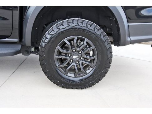 Certified 2025 Ford Ranger Raptor AWD/4WD image 32