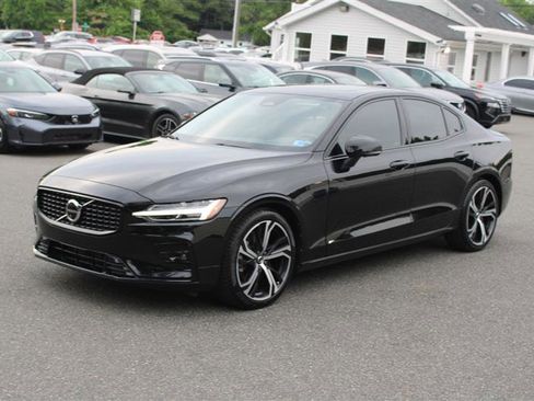 Used 2024 Volvo S60 B5 Ultimate w/ Climate Package AWD/4WD image 4