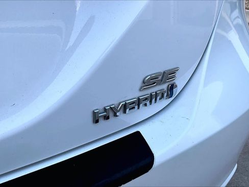Used 2018 Toyota Camry SE FWD image 10