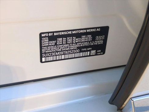 Certified 2026 BMW X7 xDrive40i AWD/4WD image 28