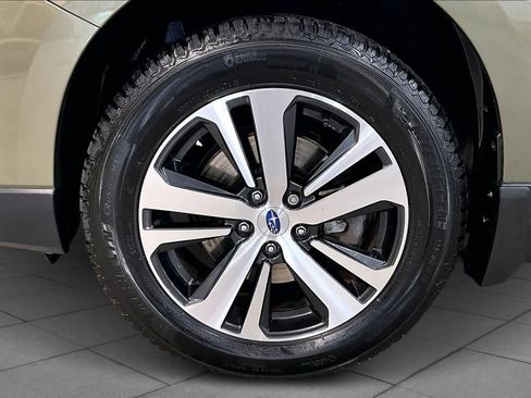 Used 2019 Subaru Outback 2.5i Limited image 10