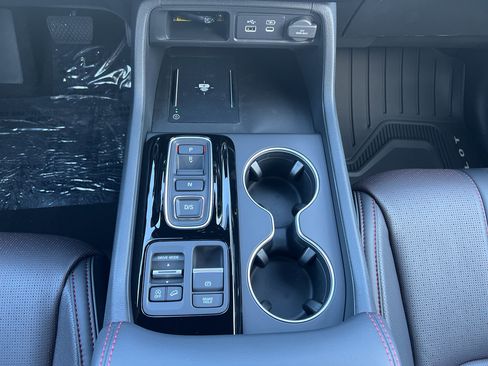 New 2025 Honda Pilot Black Edition image 23