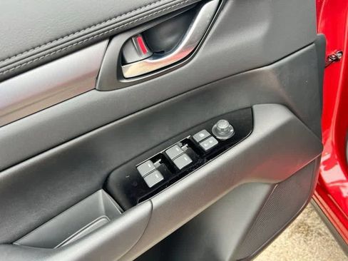 New 2025 MAZDA CX-5 AWD 2.5 S w/ Select Package image 13