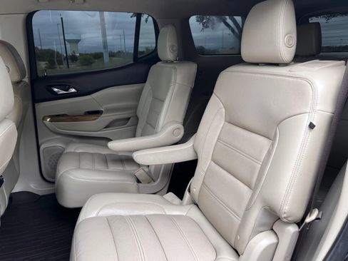 Used 2019 GMC Acadia Denali w/ Technology Package image 28