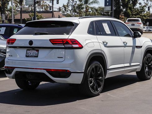 Certified 2023 Volkswagen Atlas Cross Sport SEL Premium R-Line AWD/4WD image 7