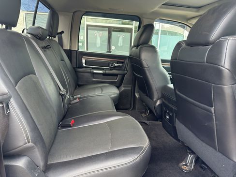 Used 2016 RAM 2500 Laramie RWD image 14