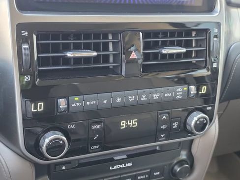 Certified 2022 Lexus GX 460 Luxury AWD/4WD image 24