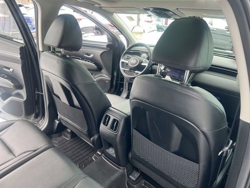 Used 2022 Hyundai Tucson Limited image 17
