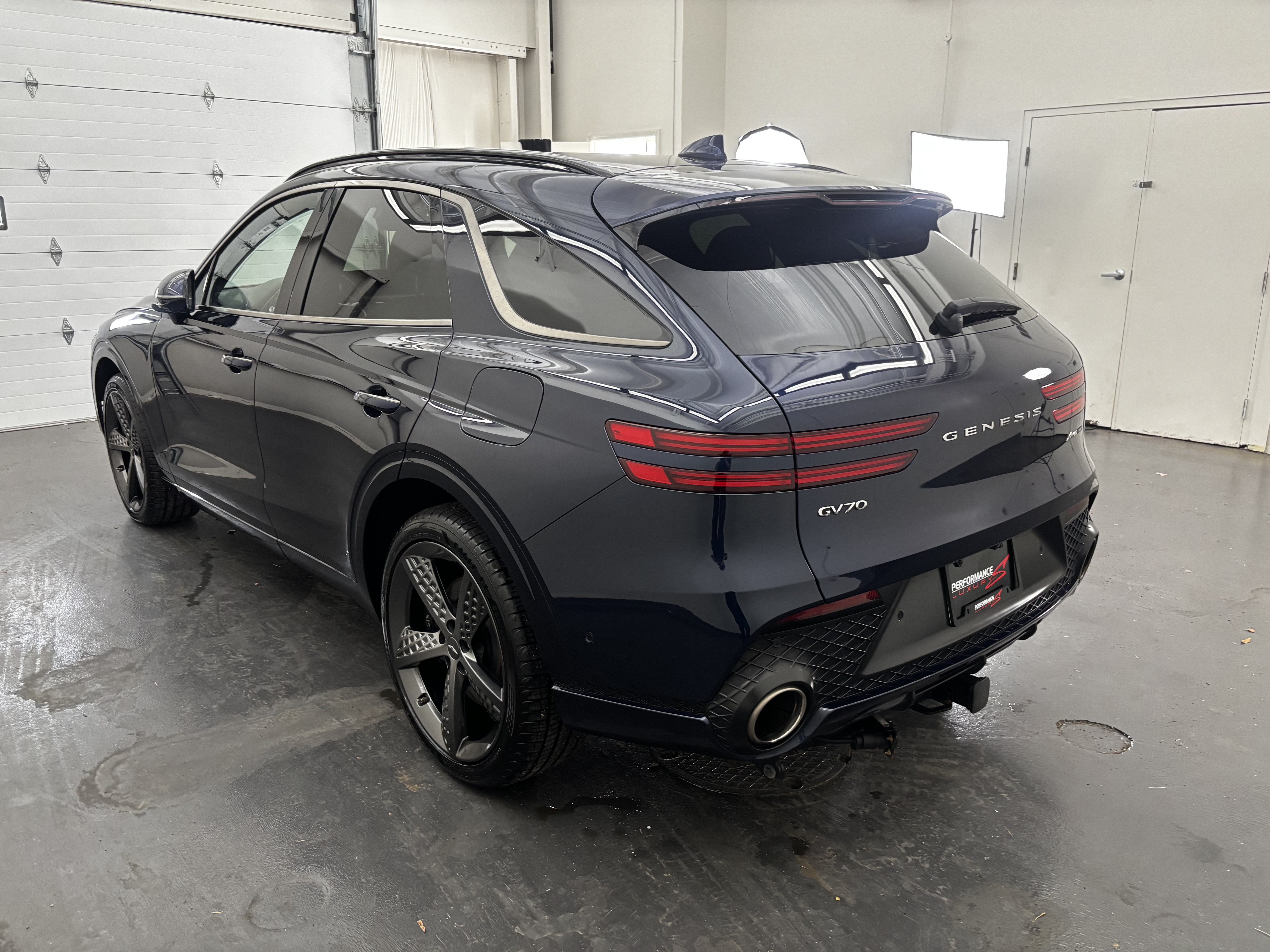 Used 2023 Genesis GV70 3.5T Sport w/ Sport Prestige Package AWD/4WD image 6