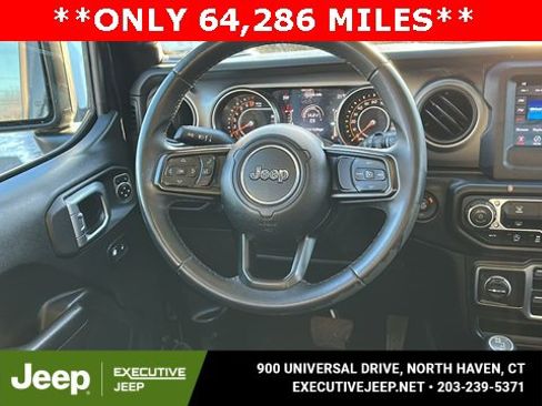 Used 2018 Jeep Wrangler Unlimited Sport S image 24