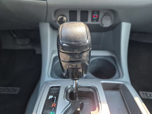 Used 2011 Toyota Tacoma PreRunner w/ SR5 Pkg #2 RWD image 19