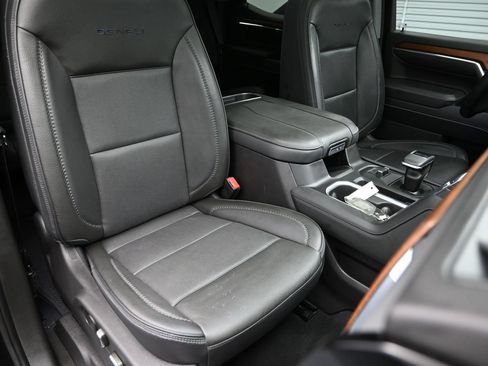 Used 2023 GMC Sierra 1500 Denali w/ Denali Reserve Package AWD/4WD image 43