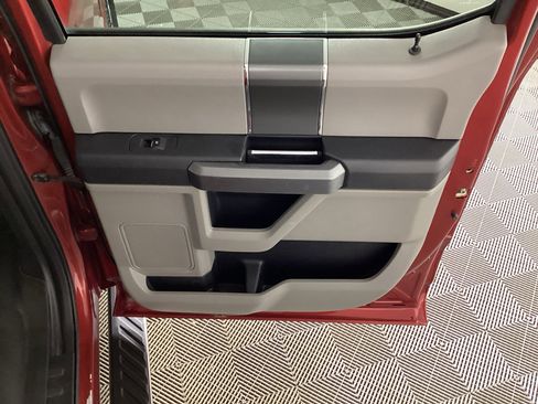 Used 2015 Ford F150 XLT w/ Equipment Group 302A Luxury AWD/4WD image 12