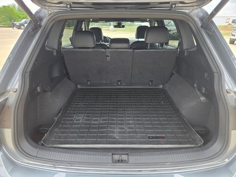 Used 2022 Volkswagen Tiguan SEL R-Line AWD/4WD image 21