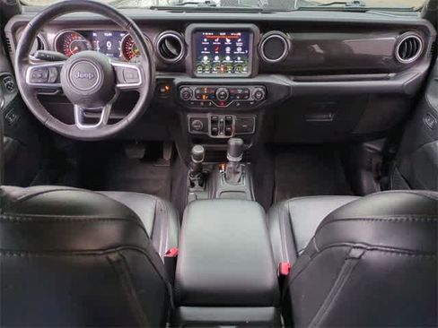 Used 2019 Jeep Wrangler Unlimited Sahara image 15