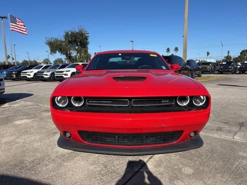 Used 2022 Dodge Challenger GT image 8