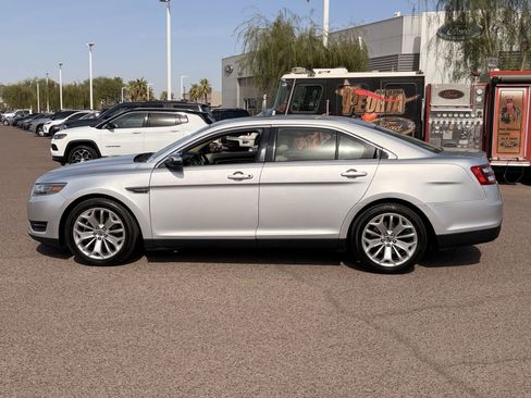 Used 2019 Ford Taurus Limited FWD image 2