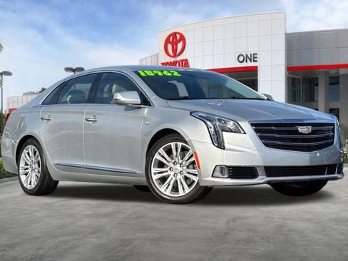 Used 2018 Cadillac XTS Luxury image 2