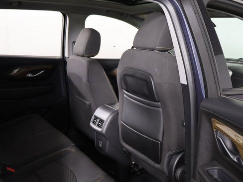 Used 2019 GMC Terrain SLE w/ Driver Convenience Package image 27