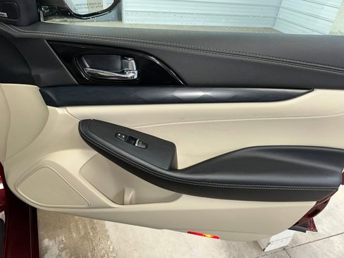 Used 2021 Nissan Maxima Platinum w/ Sport Mat Group image 28