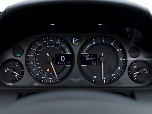 Used 2016 Aston Martin DB9 GT image 77