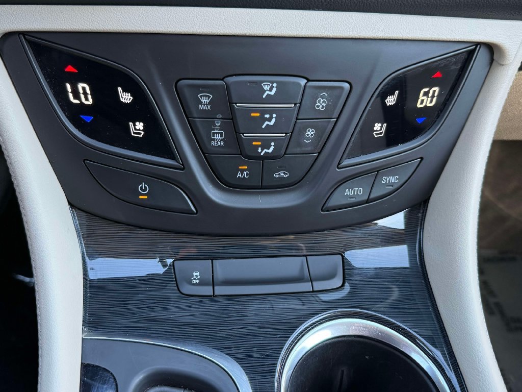 Used 2018 Buick Envision Premium w/ Driver Confidence Package AWD/4WD image 26