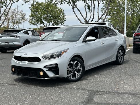 Used 2021 Kia Forte LXS FWD image 31