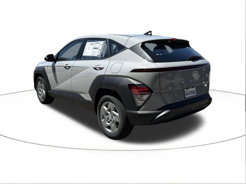 New 2026 Hyundai Kona SE FWD image 5
