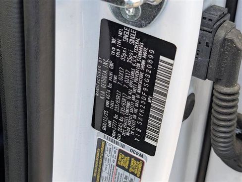 Used 2025 Kia Sportage LX FWD image 23
