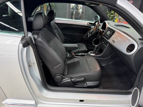 Used 2016 Volkswagen Beetle 1.8T S FWD image 22
