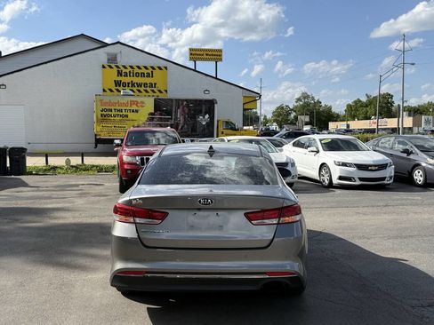 Used 2016 Kia Optima LX w/ LX Convenience Package FWD image 5