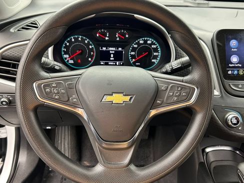 Used 2025 Chevrolet Malibu LT FWD image 43