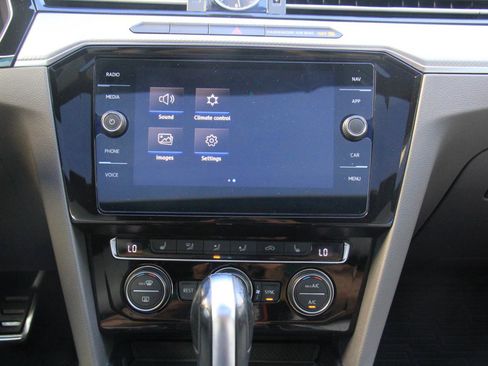 Used 2020 Volkswagen Arteon SEL FWD image 17