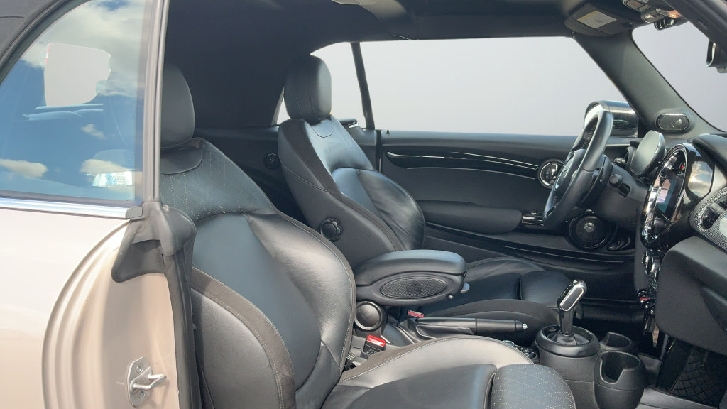 Used 2023 MINI Cooper S FWD image 18