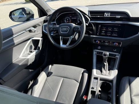 Used 2020 Audi Q3 2.0T Premium w/ Convenience Package image 15