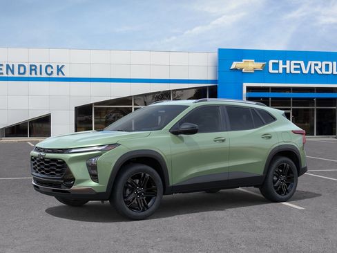 New 2026 Chevrolet Trax ACTIV FWD image 3