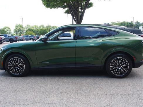 Certified 2025 Ford Mustang Mach-E Premium AWD/4WD image 4