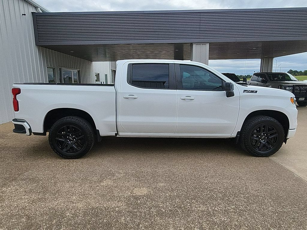 Used 2024 Chevrolet Silverado 1500 RST AWD/4WD image 9