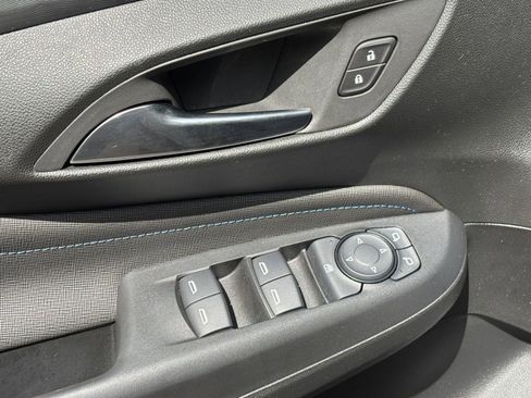 Used 2025 Buick Envista Sport Touring FWD image 34