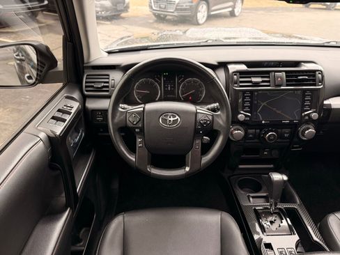 Used 2021 Toyota 4Runner Venture w/ Moonroof Package image 34