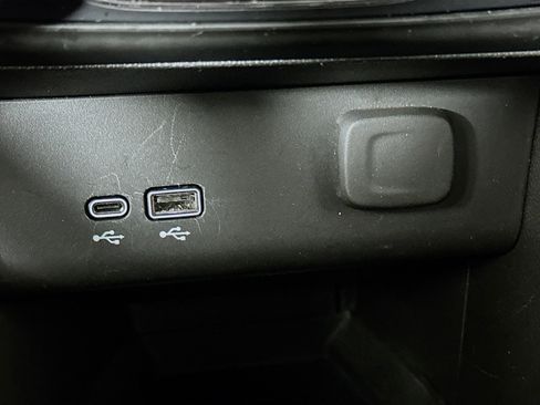 Used 2025 Buick Encore GX Preferred image 26