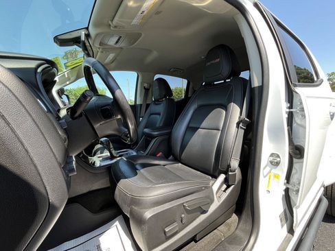 Used 2018 Chevrolet Colorado ZR2 w/ LPO, Premium Interior Package AWD/4WD image 6
